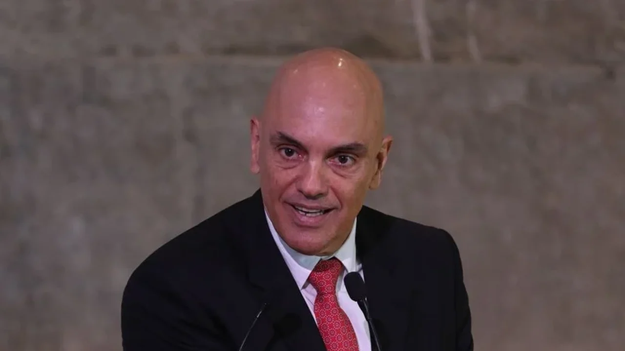 Moraes se reúne com Castro e Paes e cobra explicações sobre megaoperação no Rio