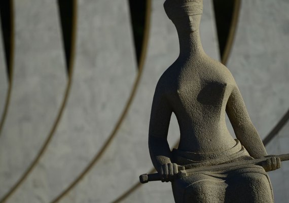 Moraes defende responsabilização de big techs por postagem de usuário