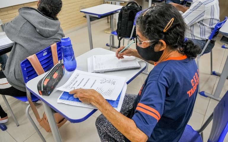 Comissão promove audiência sobre a educação da população idosa