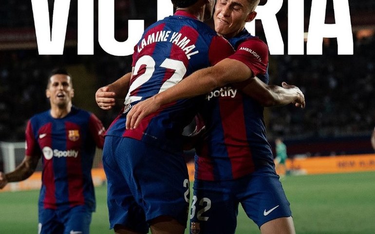 Barcelona vence Sevilla com gol contra de Sergio Ramos e assume a liderança do Espanhol