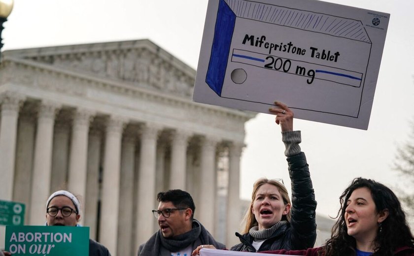 Lei que restringe acesso ao aborto somente até a sexta semana entra em vigor na Flórida