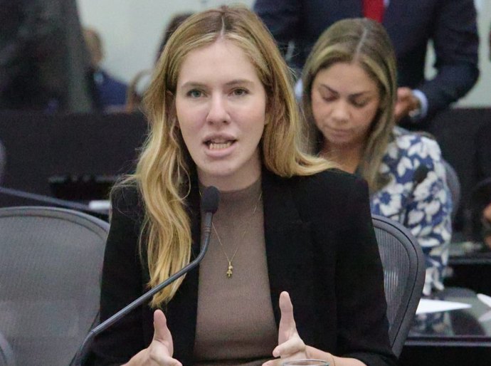 Cibele Moura pede celeridade na votação de projeto que garante férias simultâneas para pais de filhos atípicos
