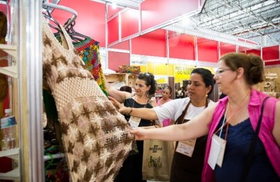 Artesãos alagoanos comercializam R$ 50 mil no primeiro dia da Feira Brasil Original