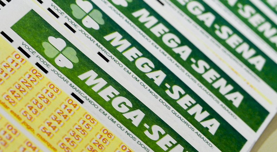 Mega-Sena sorteia prêmio de R$ 7,5 milhões neste sábado / Foto: Foto: Marcello Casal Jr/Agência Brasil
