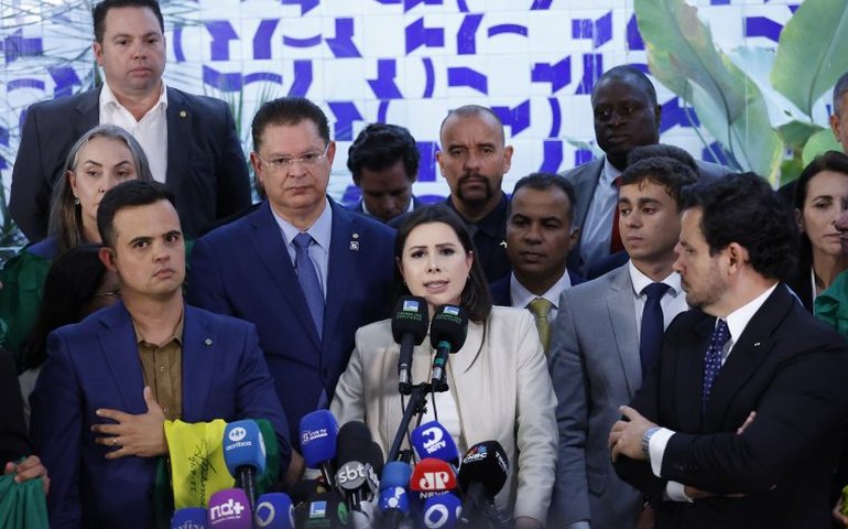 Indicação de Eduardo Bolsonaro para a liderança da Minoria segue indefinida