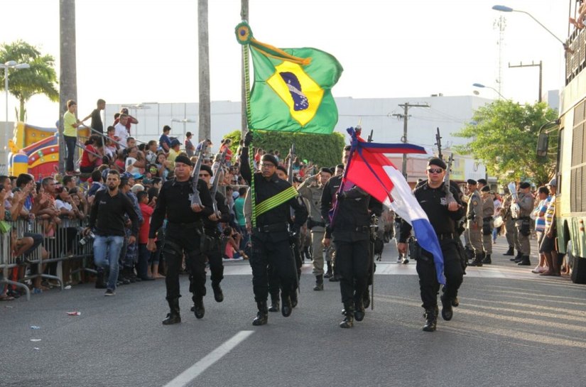 Desfile de Emancipação Política emociona arapiraquenses