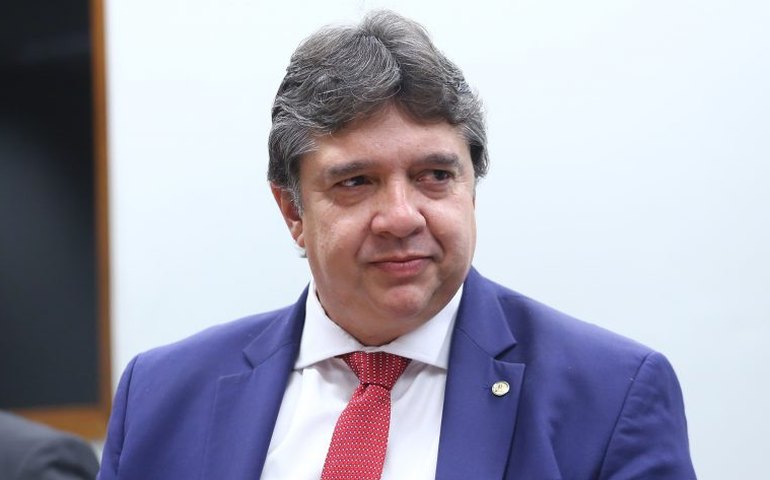 Projeto prevê ônibus de fretamento nas faixas exclusivas de trânsito