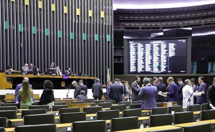 Proposta precisa passar pelo plenário da Câmara