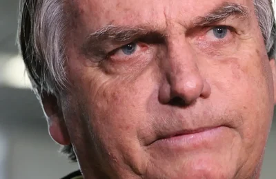 STF condena Bolsonaro a 27 anos e três meses de prisão