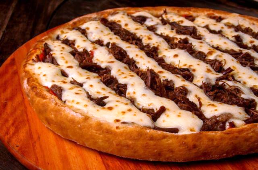 Armazém Guimarães e Super Pizza comemoram Dia da Pizza nesta segunda