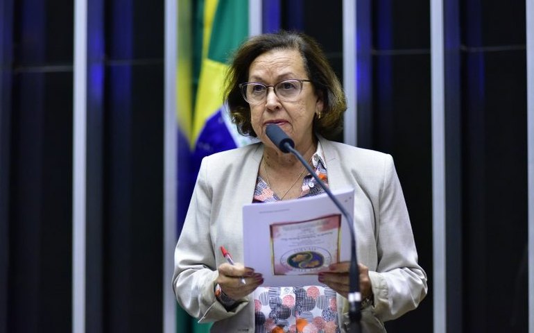 Câmara aprova projeto que prevê promoção de cultura da paz nas escolas; acompanhe