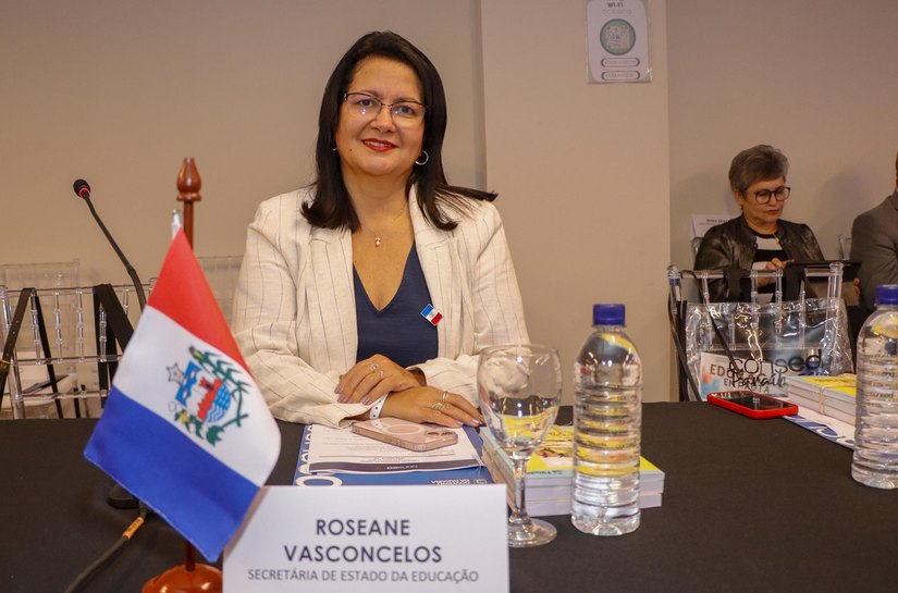 Secretária Roseane Vasconcelos participa da I Reunião Ordinária de 2025 do Consed, na Paraíba