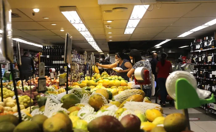 Procon Maceió divulga pesquisa de produtos da cesta de Natal