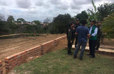 Fiscalização identifica ocupação irregular em área verde