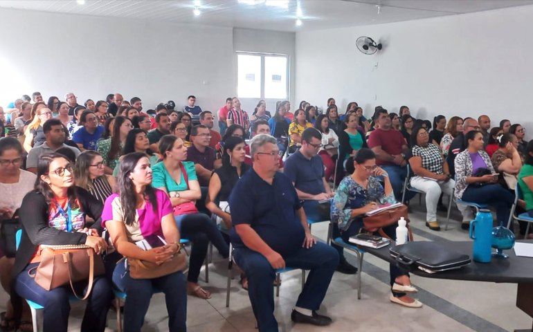 Prefeitura realiza processo de avaliação de desempenho de gestões de creches e escolas do município