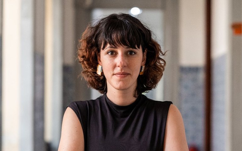 Pesquisadora defende parceria internacional para regular redes sociais