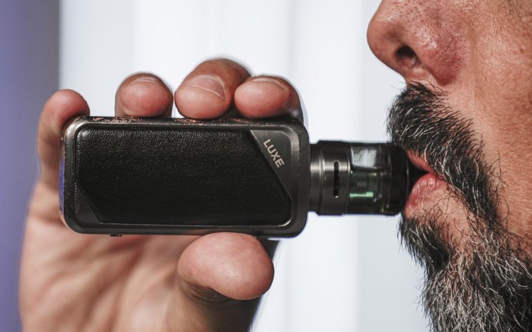 Entidades criticam regulamentação da venda de cigarros eletrônicos