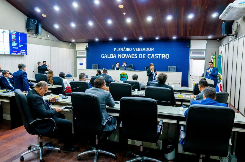 Vereadores debatem sobre o Plano Diretor e a retomada de licenças ambientais para construtoras