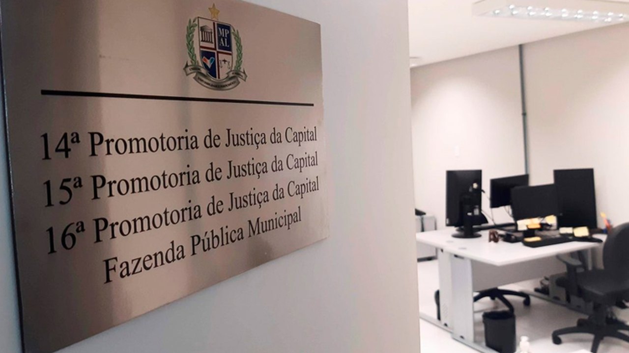 Ministério Público recomenda que Secom de Maceió cancele contrato com empresa de ex-secretário da pasta