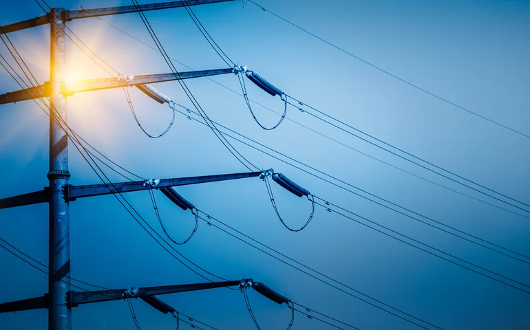 Aneel prevê aprimoramento regulatório para abertura do mercado de energia à baixa tensão em 2027