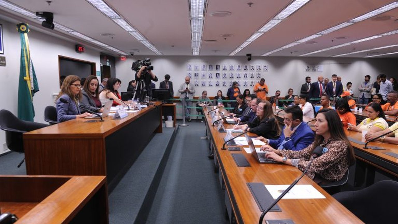 Debatedores defendem alinhamento de projeto do prontuário eletrônico à LGPD