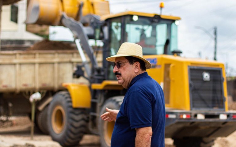 Prefeito de Rio Largo acompanha de perto a recuperação da região central da cidade que foi danificada com as últimas chuvas