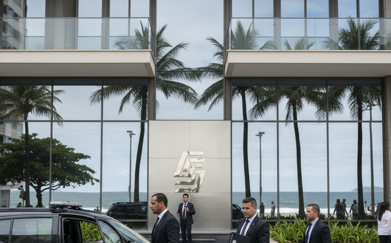 Apart-hotel, prédio de luxo e discrição dos funcionários: como são os endereços utilizados por Rodrigo Bacellar na Zona Sul do Rio