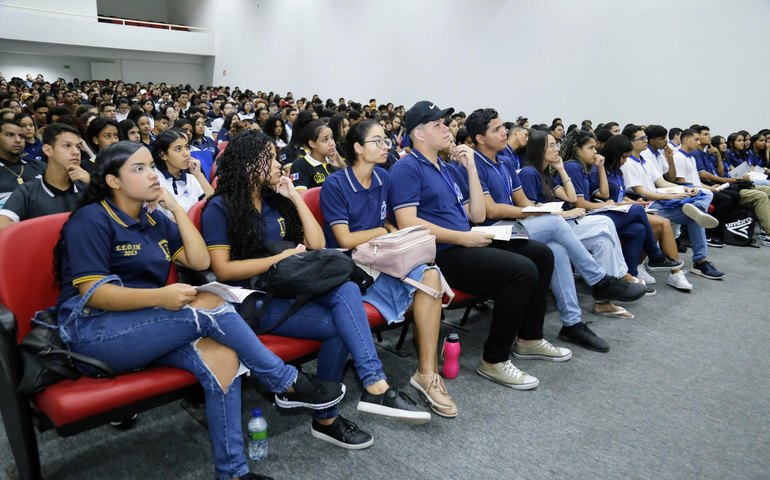 Às vésperas do Enem, rede estadual promove os últimos aulões antes das provas