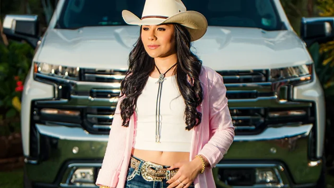 Fiorella lança “Cowboy” e reforça ligação com o universo dos rodeios