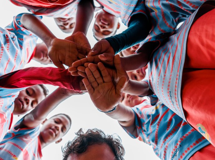 Jovens do interior da Bahia ganham espaço em grandes clubes e mostram como o futebol pode transformar vidas