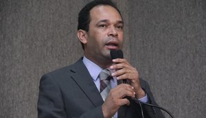 Roberto Morais (SDD) cobrou melhoria nos serviços de saneamento para zona norte.