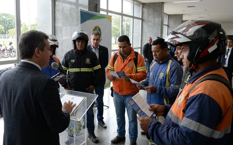 Governo cria nova linha de financiamento para motociclistas profissionais