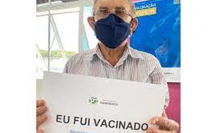 Ex-vereador arapiraquense, Jorge Pereira de Oliveira, o Jorge Ulisses, um dos vacinados contra COVID-19.