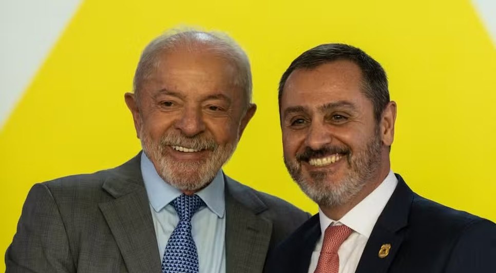 Lula defendeu diretor da PF após decisão de Mendonça ser suspensa por Fachin