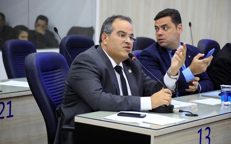 Câmara aprova projeto de Samyr Malta que garante máscara gratuita para população carente da capital