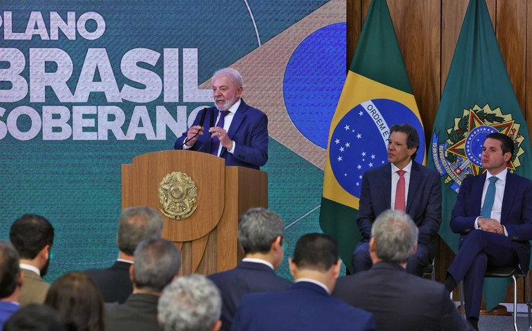 'Mundo está ávido para fazer negociação com o Brasil', afirma Lula