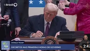 Trump assina decretos nas primeiras horas de governo