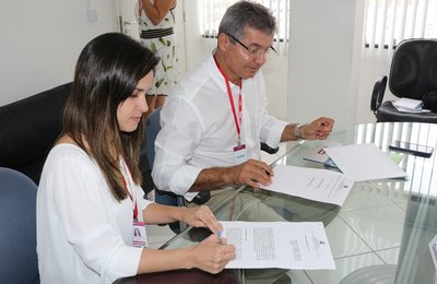 Transparência Alagoas: Prefeito Flavinho assina termo de cooperação com o Estado