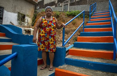 Grota das Piabas tem escadaria revitalizada