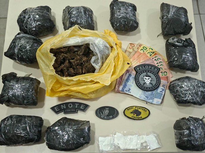 Polícia Militar prende três pessoas por tráfico e apreende drogas no interior do estado