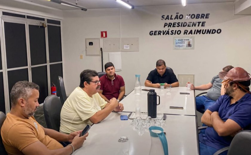 Reunião entre Júlio Cezar e vereadores pode provocar mudanças nas secretarias da gestão Luísa Duarte