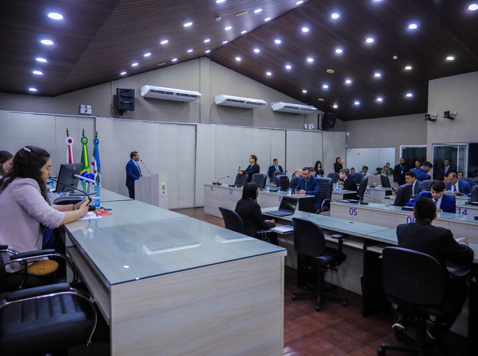 Em segunda discussão, Câmara aprova LDO e promove debates sobre ordenamento do Município