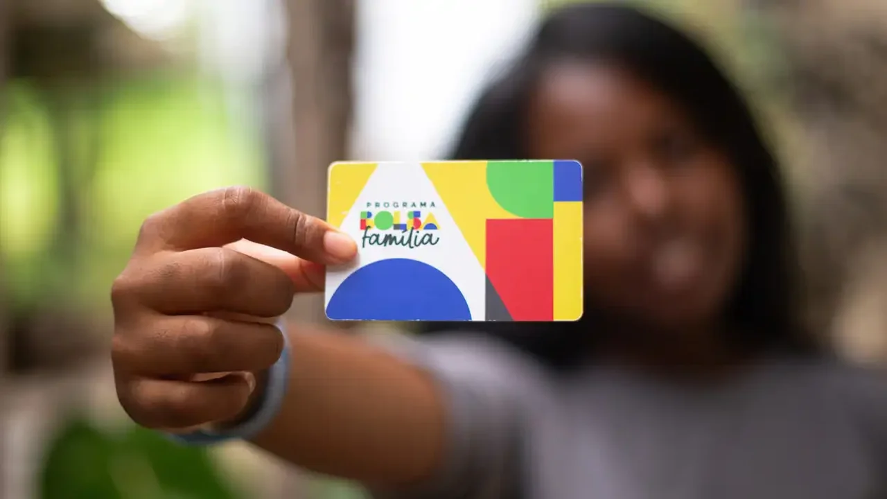Caixa paga Bolsa Família a beneficiários com NIS de final 3