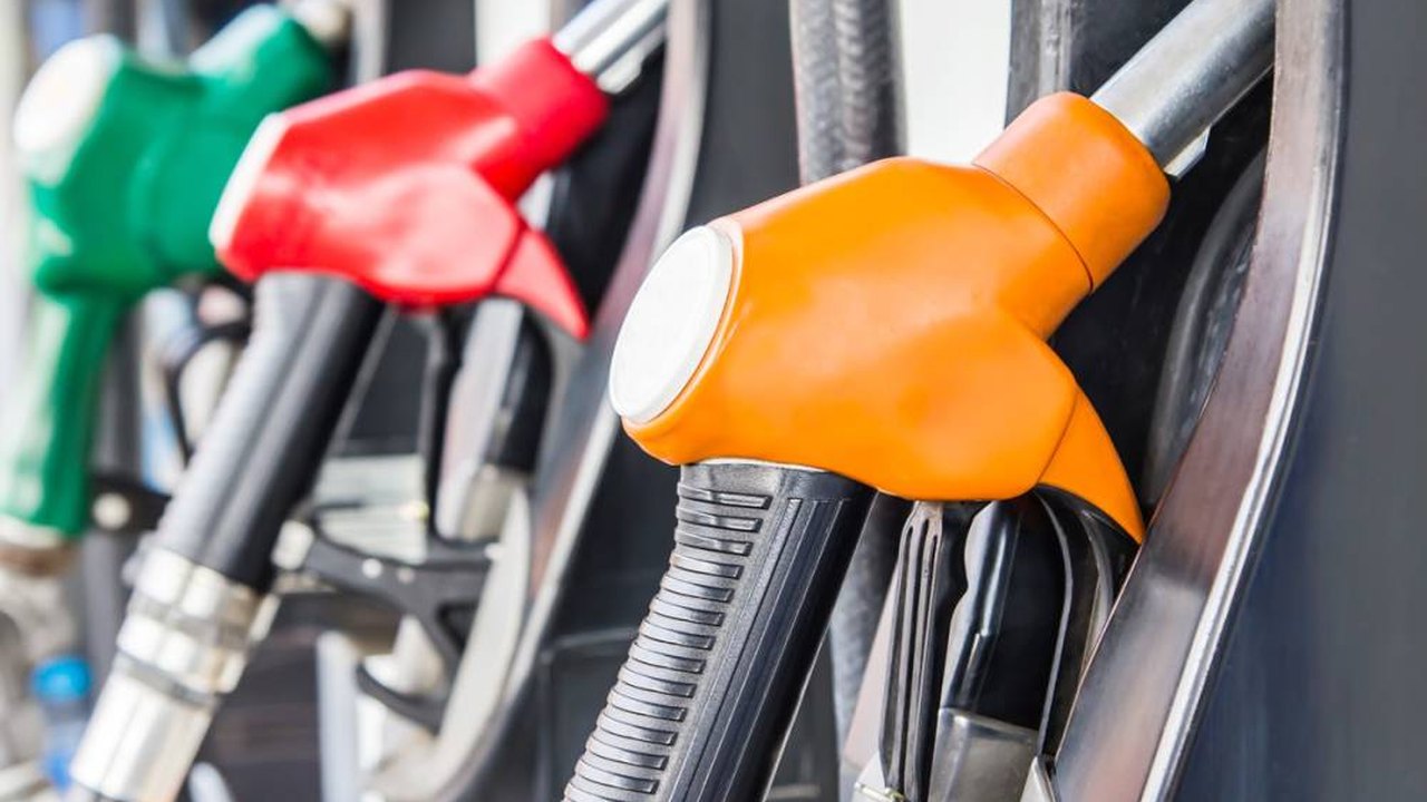 Sindipetro-BA entra com ação contra Acelen por gasolina mais cara do Brasil