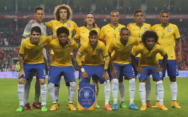 Brasil, com Dunga, vence cinco jogos, marca 12 e não sofre gol