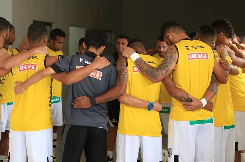 Foiani relaciona 22 atletas para jogo decisivo contra o ABC de Natal