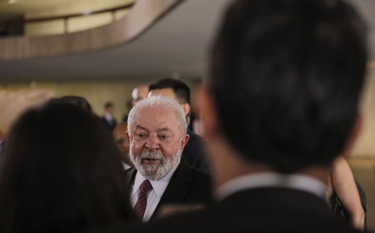 Lula Liga dos Estados Árabes