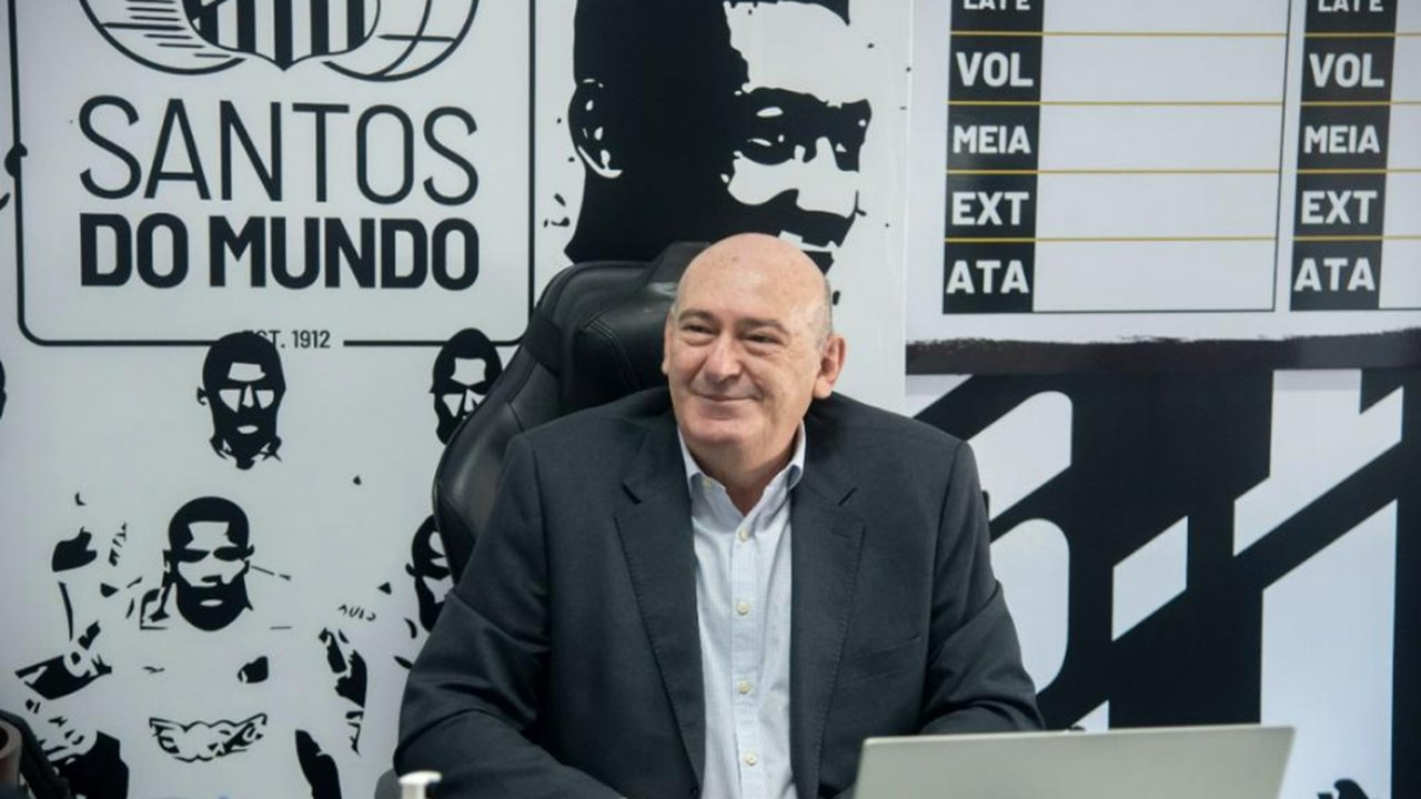 Perto de deixar o Santos, presidente Andres Rueda pede perdão à torcida por rebaixamento