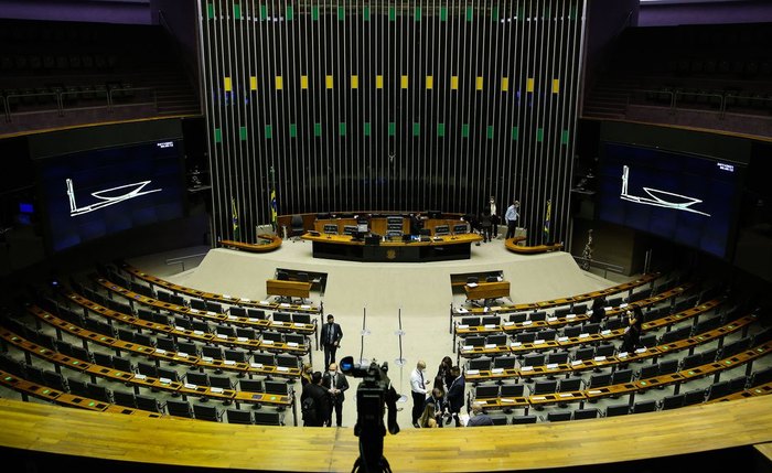 Os destaques deverão ser votados ainda nesta quinta-feira