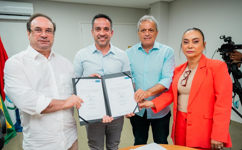Governador assina ordens de serviço que vão levar benefícios para Arapiraca e Jequiá da Praia